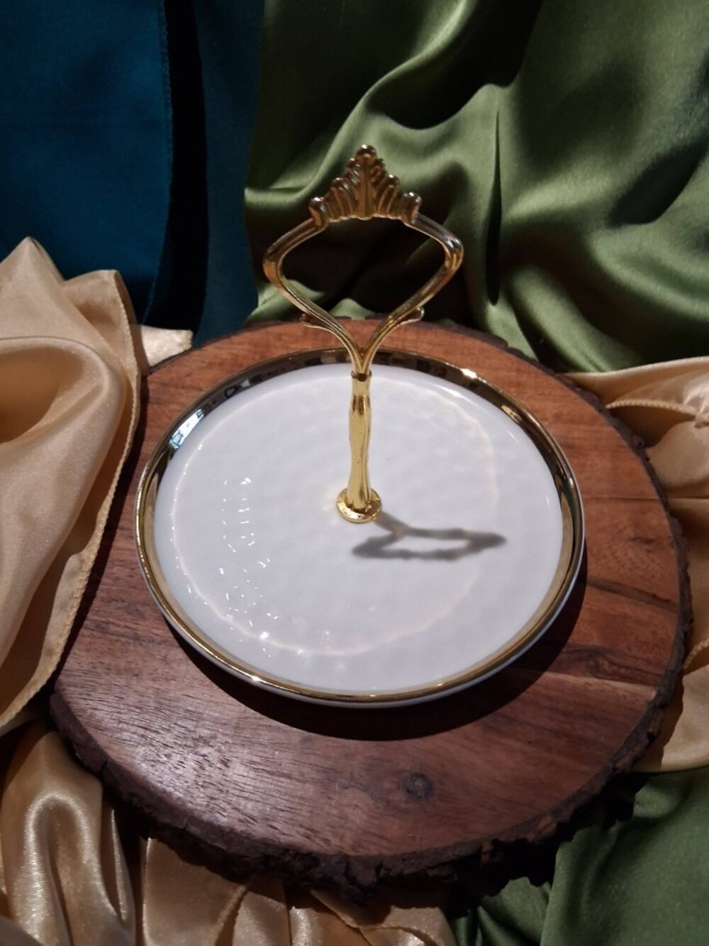Vintage-Style White & Gold Ceramic Single-Tier Trinket Dish & Jewelry Tray